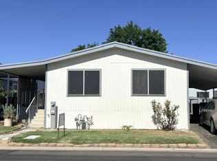 860 E Grangeville Blvd SPACE 18, Hanford, CA 93230
