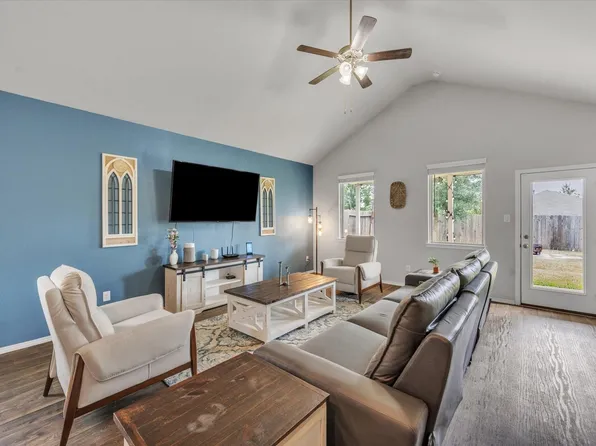 11739 Bari Reef Ln, Conroe, TX 77304
