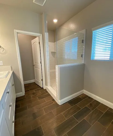 2177 La Vona Ave — Photo 18