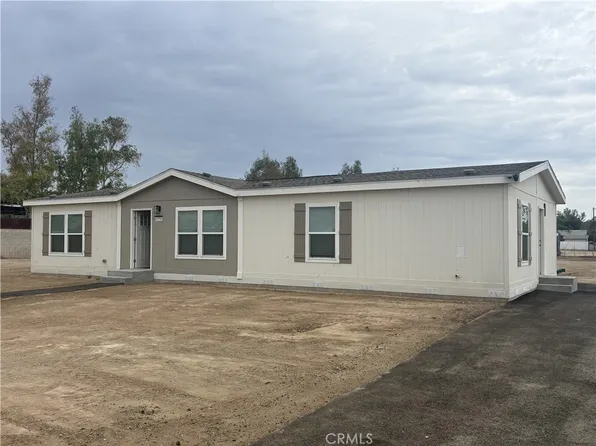 21781 Oakwood St, Perris, CA 92570