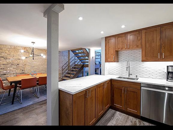 5th image of 270 E Highland Ave APT 821
