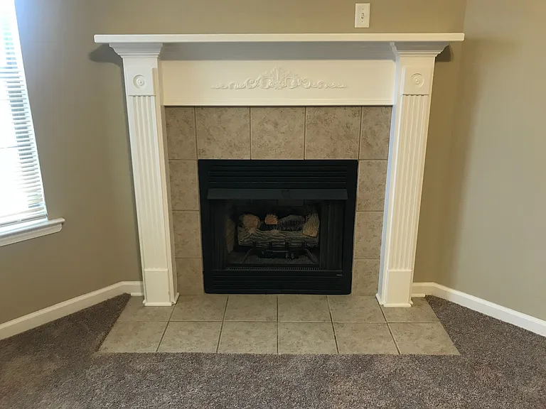 16 Mustang Dr — Photo 3
