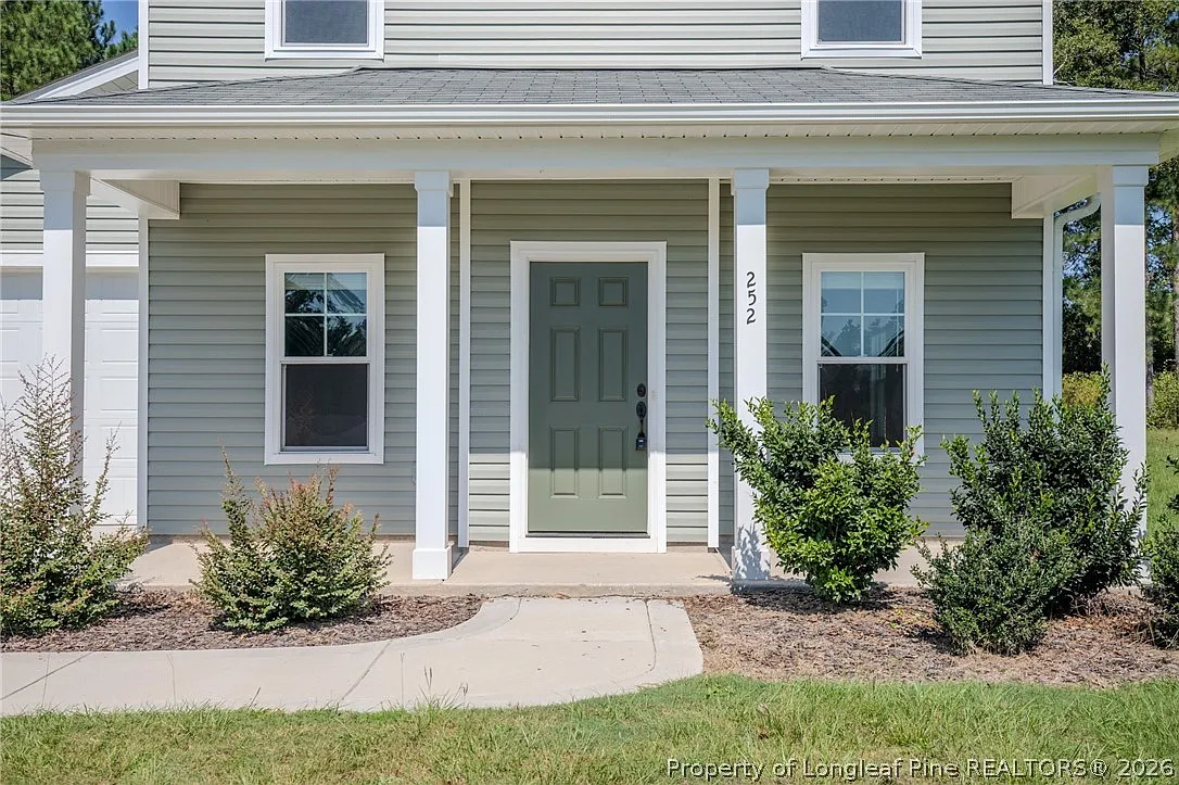 3 bed, 2.5 bath, 1419 sqft, $2,000 — Photo 2
