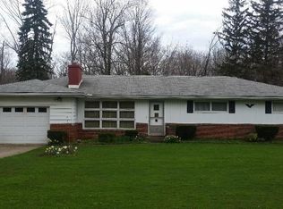 350 Shades Beach Rd, Erie, PA 16511