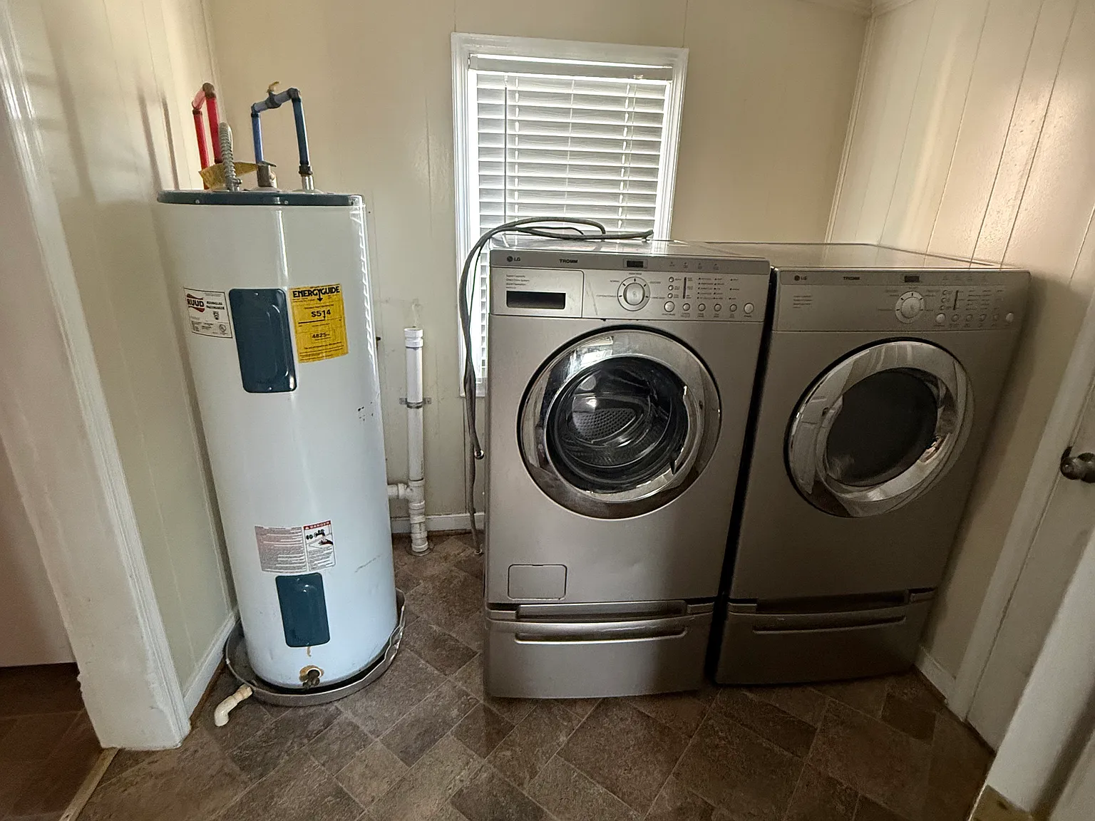 3 bed, 1600 sqft, $2,000 — Photo 4
