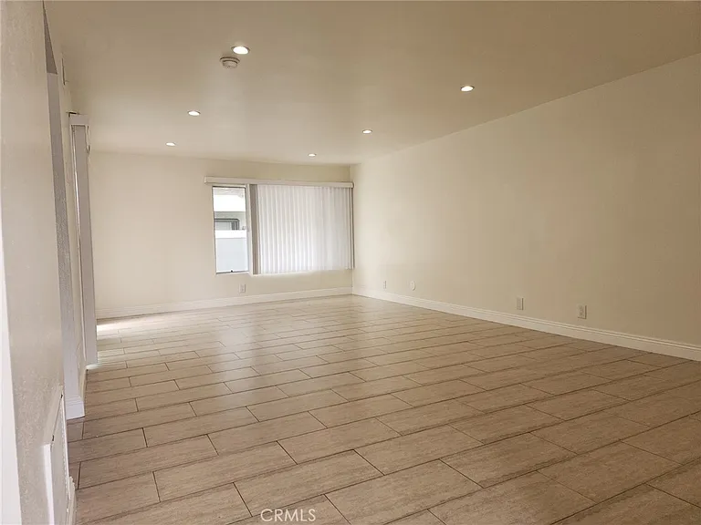 18511 Mayall St #A — Photo 2