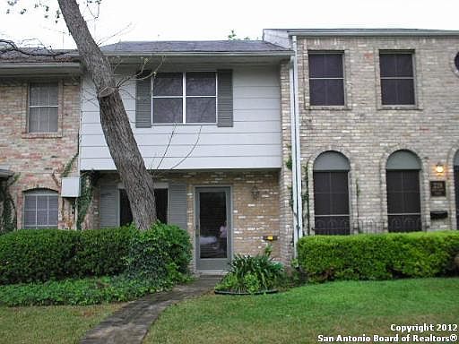 1st image of 226 W Craig Pl
