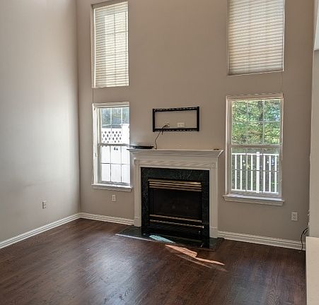 4th image of 34 Mayflower Dr