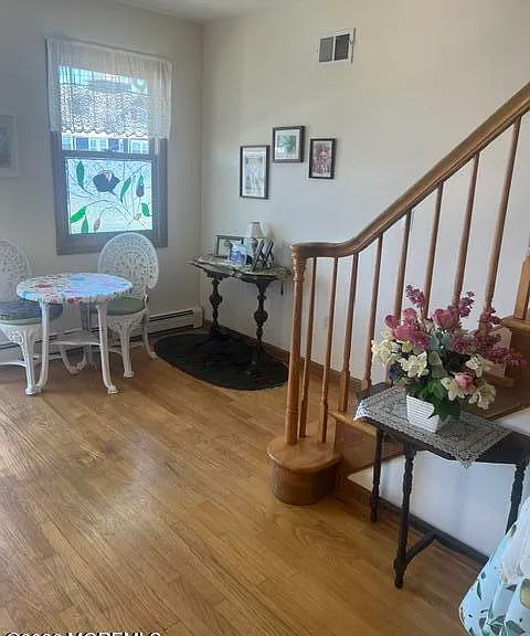 4 Webb Ave #SUMMER WEEKLY -C — Photo 8