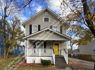 44 Lincoln St, Pontiac, MI 48341