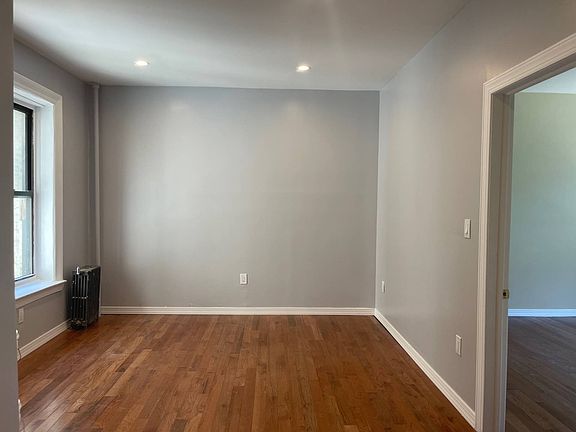 4th image of 88-12 161 Floor 1