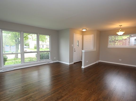4th image of 33 E Vermont St