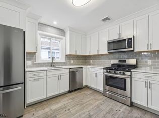 26 Taranto Ct, Maplewood, NJ 07040
