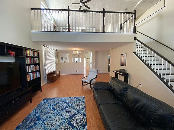 2nd image of 4523 Bond Ln