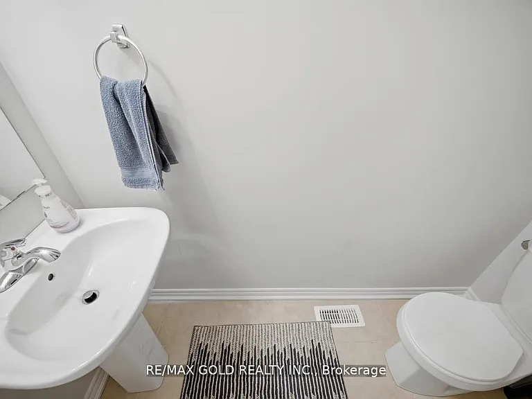 30 Mia Dr #2 — Photo 16