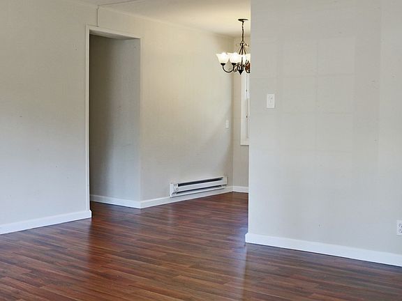 4th image of 23503 55th Ave W