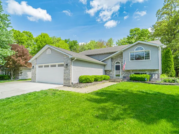 2730 Tulip Ln, Hobart, IN 46342