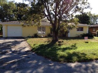 1670 N Flossmoor Rd, Fort Myers, FL 33919
