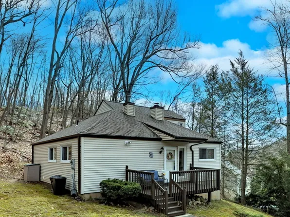 41 Chatham Lane, Bristol, CT 06010