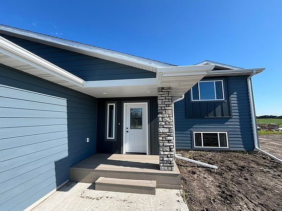 2nd image of 1127 NE 34th Ave