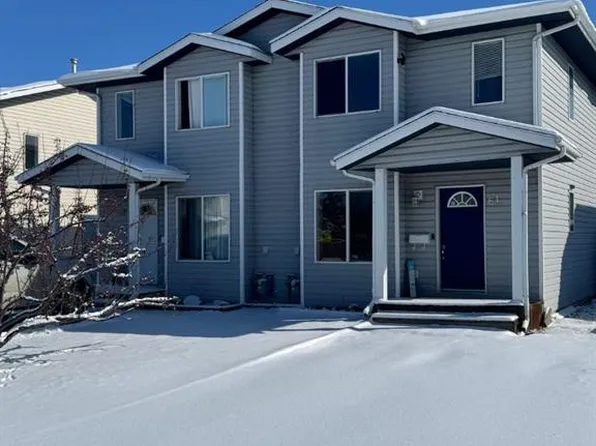 61 W Lakeview Close, Blackfalds, AB T0M 0J0