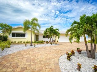 211 Isle Dr, Saint Pete Beach, FL 33706