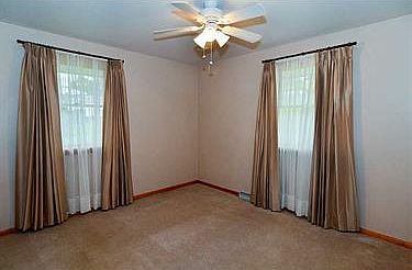 2nd image of 136 Pleasant Valley Blvd