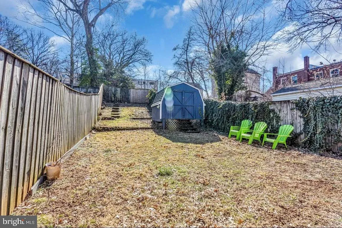 3 bed, 1632 sqft, $3,300 — Photo 3