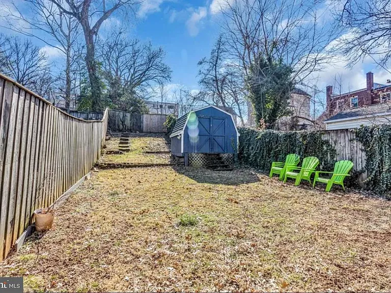 4011 Blaine St NE — Photo 3