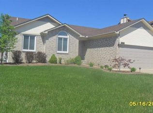 46115 Rex Ct, Chesterfield, MI 48051