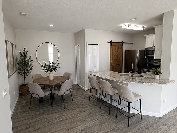 2nd image of 151 Jardin De Mer Pl #151