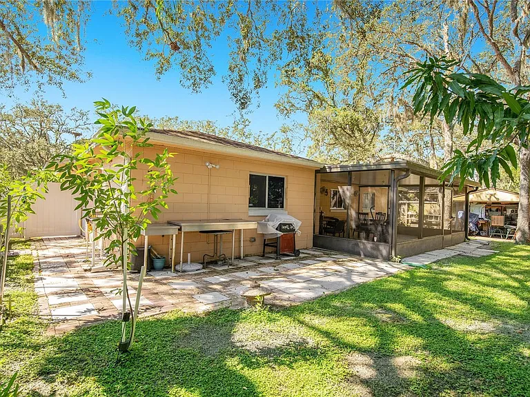 10119 Arbor Ridge Trl — Photo 18