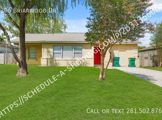 1306 Briarwood Dr, Pasadena, TX 77502