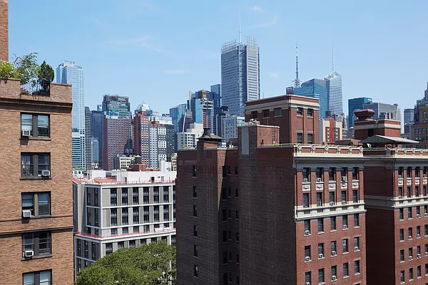 Rented by Brown Harris Stevens | media 21