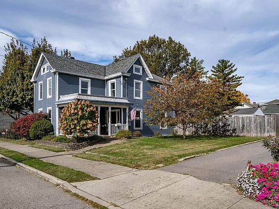 4th image of 521 E Broadway St