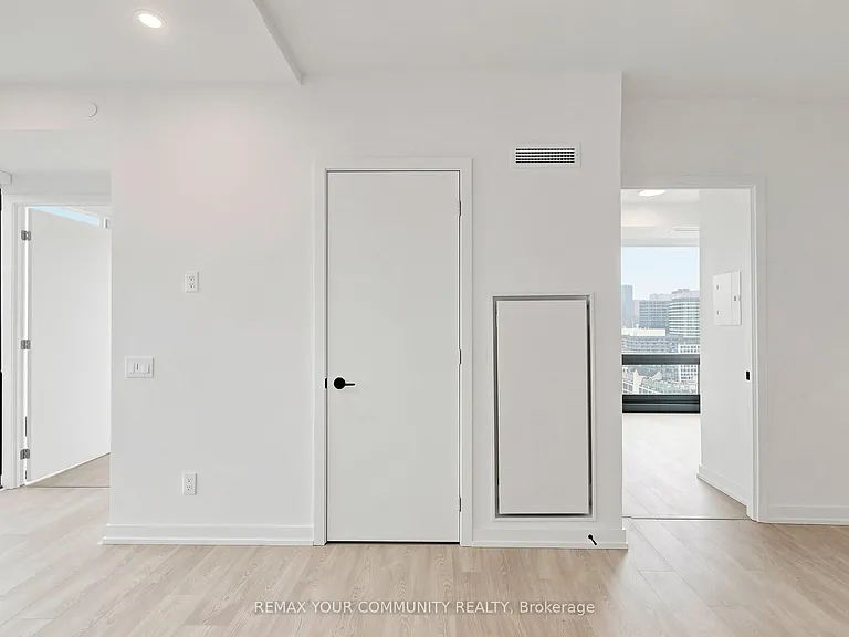 35 Parliament St #2504 — Photo 11