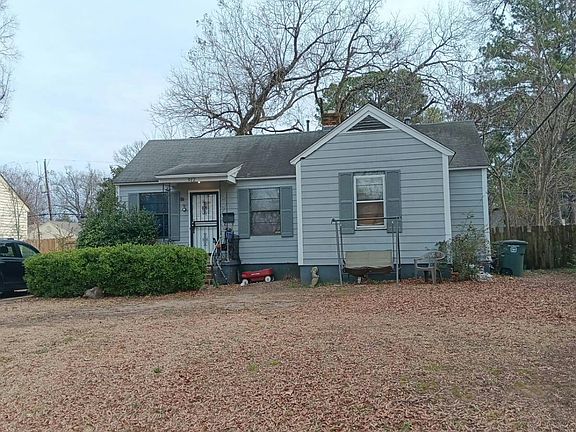 2nd image of 912 Chatwood St
