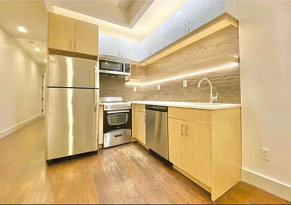 Rented by Doorway NYC, LLC | media 4