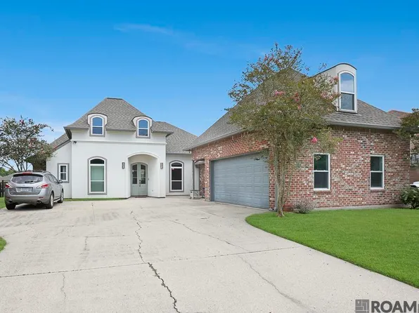 11680 River Highlands Dr, Saint Amant, LA 70774