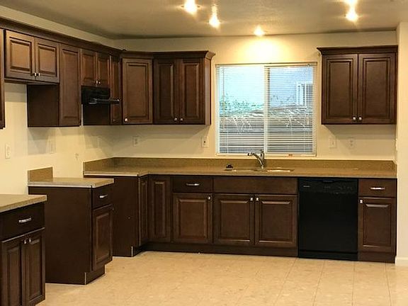3rd image of 1633 Kyburz Ct