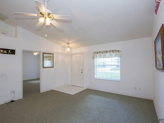 4th image of 27 Pine Hurst Ln