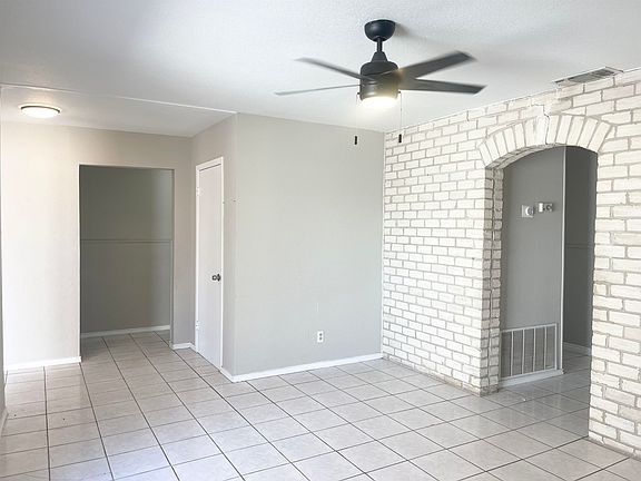 3rd image of 328 Ohio St