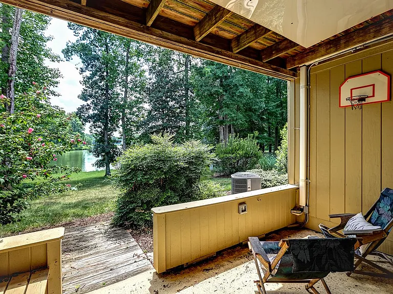 2710 Spinnaker Ct — Photo 11