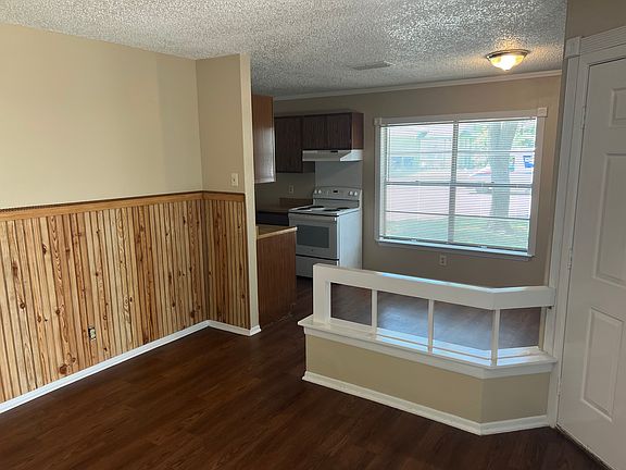 5th image of 4815 Corian Oak Dr