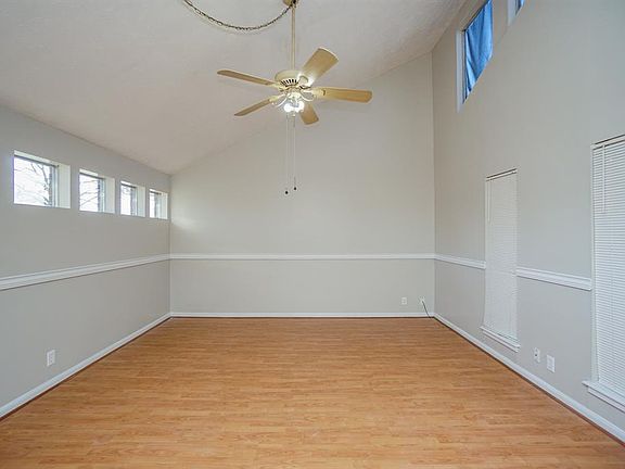 5th image of 3421 Glenmeadow Dr