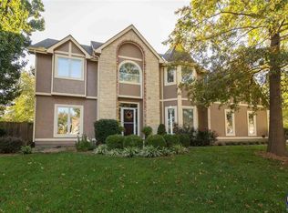 6028 SW Stonybrook Ct, Topeka, KS 66614