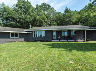 1606 E Division St, River Falls, WI 54022