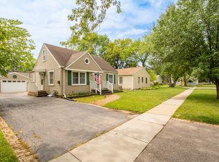 109 Pearl St, Cary, IL 60013