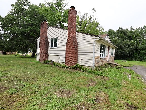 5th image of 2938 Som Center Rd