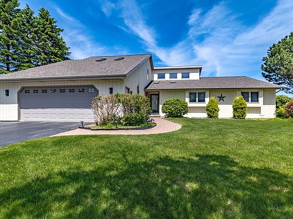 2nd image of 618 E Vine Ct